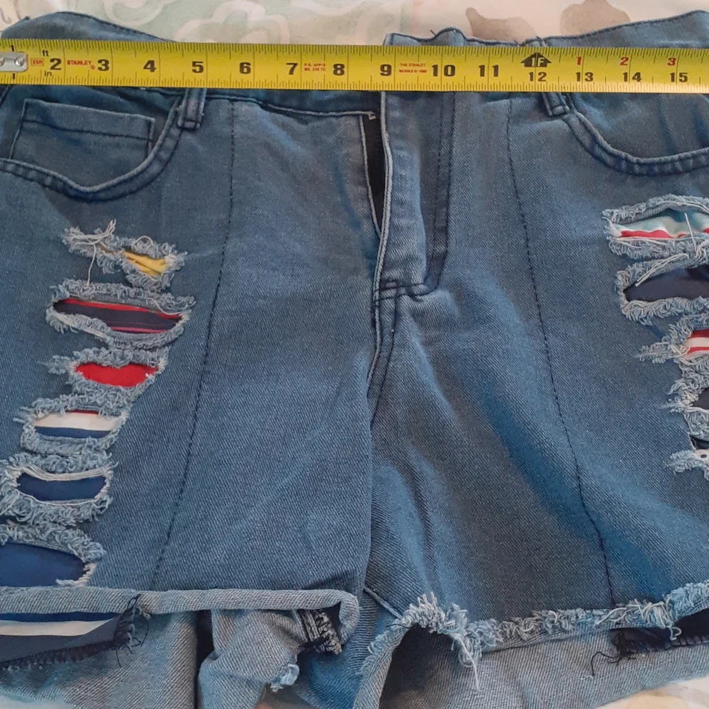 Miss Look colorful distressed jean shorts size large - Picture 6 of 7